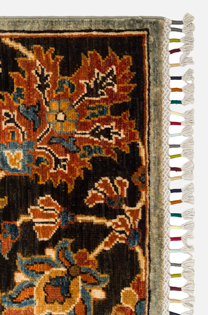 El dokuma Afgan halı fildişi vazo ve i̇ri çiçek 249x302 cm kenar ve saçak detayı