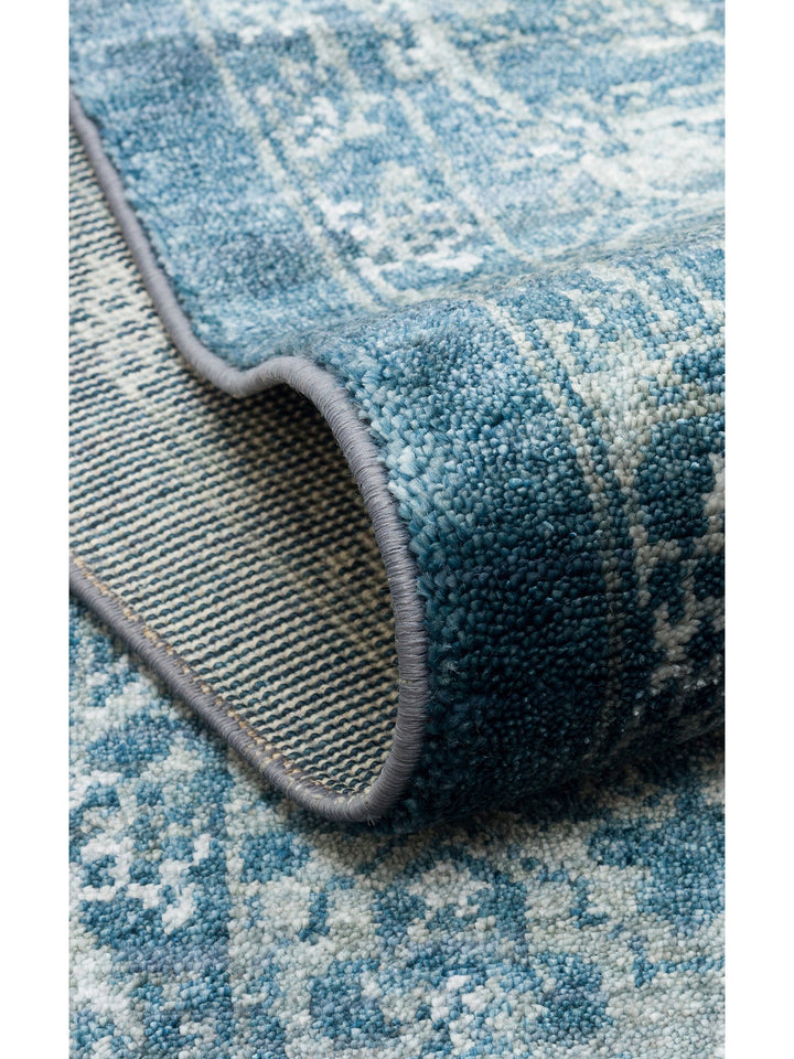 Çırağan %100 Naturel Özel Işıltılı El Emeği ile Özel Tezgahlarda Üretilen TENCEL™ Uşak Halısı 02 NVY - Carpetdocia