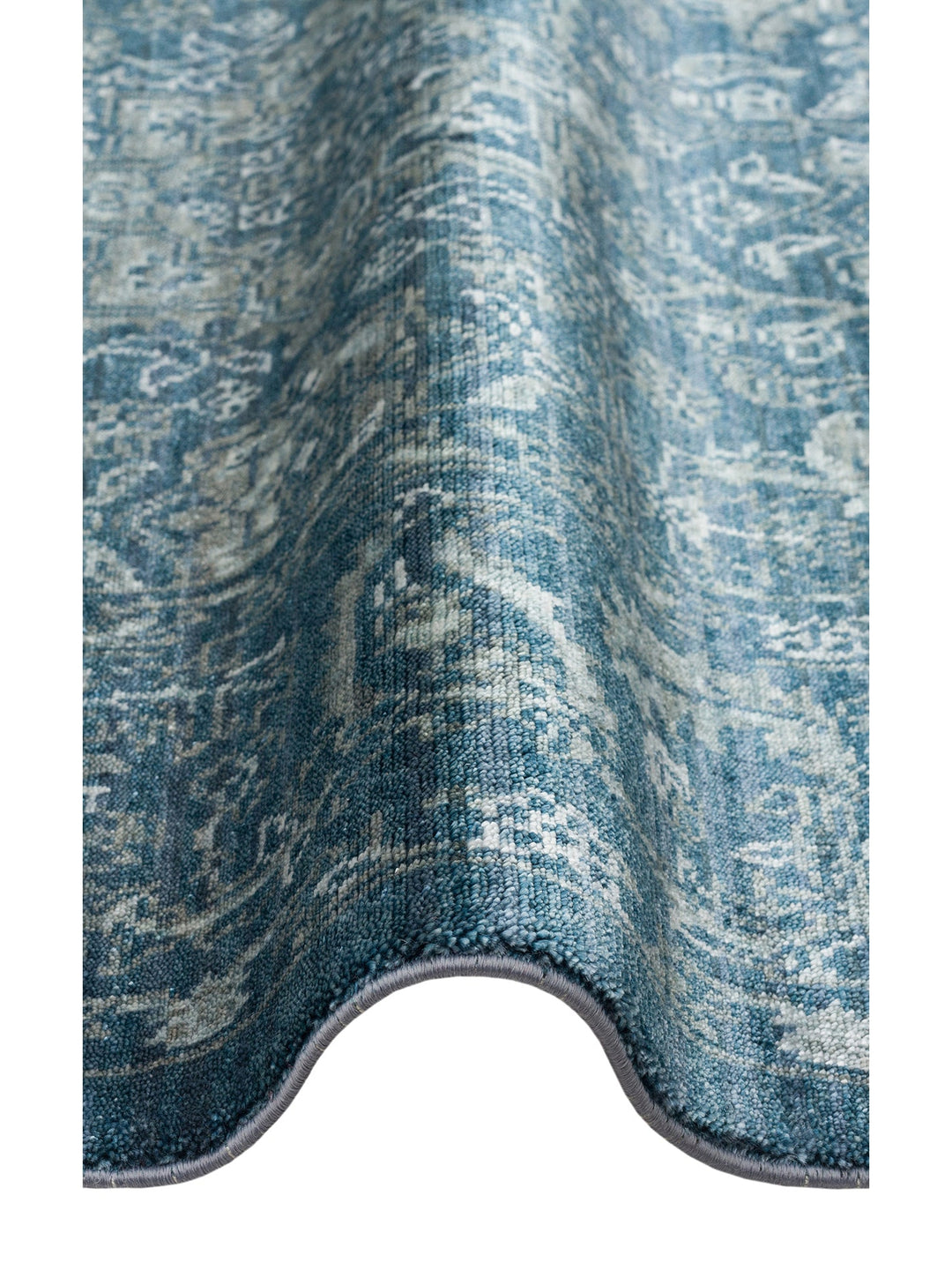 Çırağan %100 Naturel Özel Işıltılı El Emeği ile Özel Tezgahlarda Üretilen TENCEL™ Uşak Halısı 02 NVY - Carpetdocia