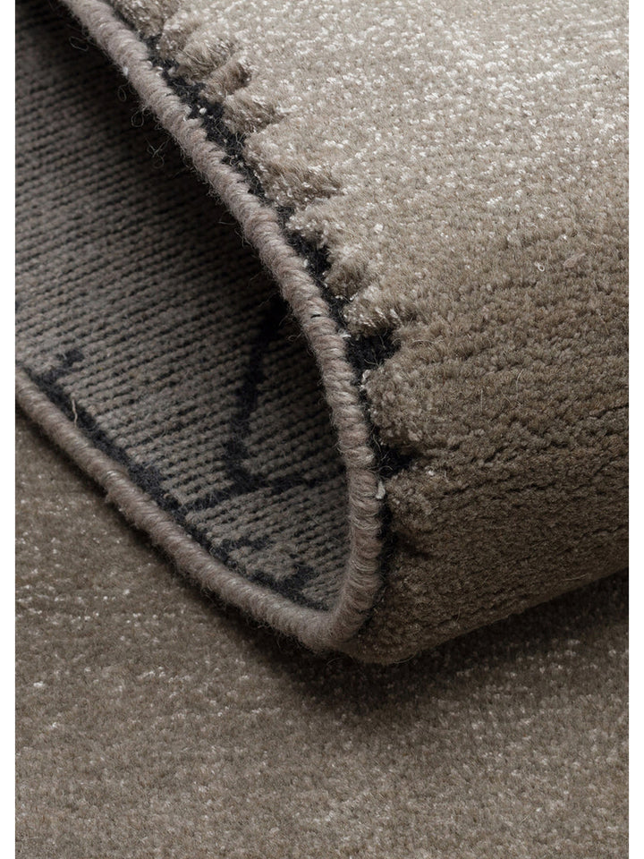 Dakar Series Wool Rayon and Polyester Blend Handwoven Rug GREY
