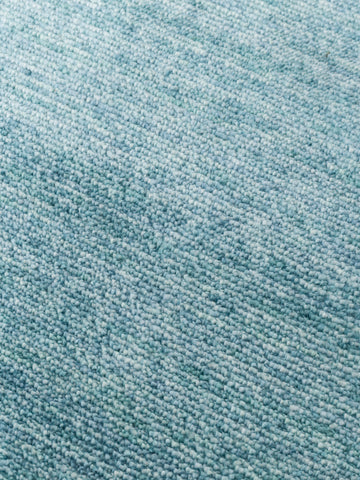 Victoria %100 TENCEL™ Lyocell El Emeği ile Üretilen Halı OCEAN MIST doku detayı