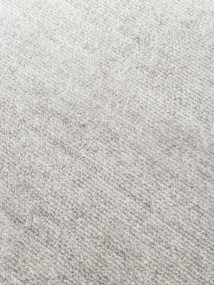 Victoria %100 TENCEL™ Lyocell El Emeği ile Üretilen Halı SILVER MIST doku detayı